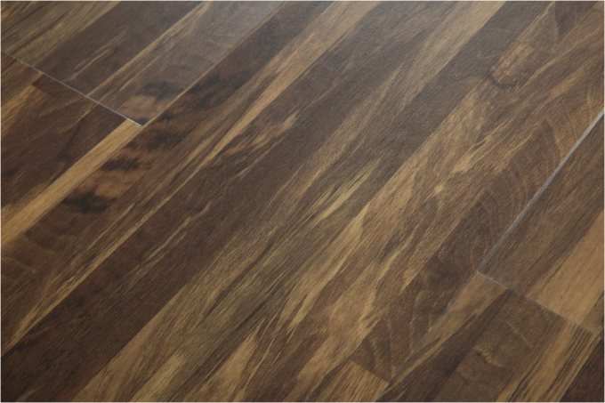 회색 색깔 상업적인 방수는 2mm 3mm LVT 마루를 마루청을 까는 뒤 비닐을 말립니다 2